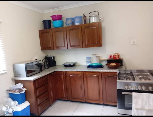 3 BEDROOM SIMPLEX FOR SALE IN ESCOMBE